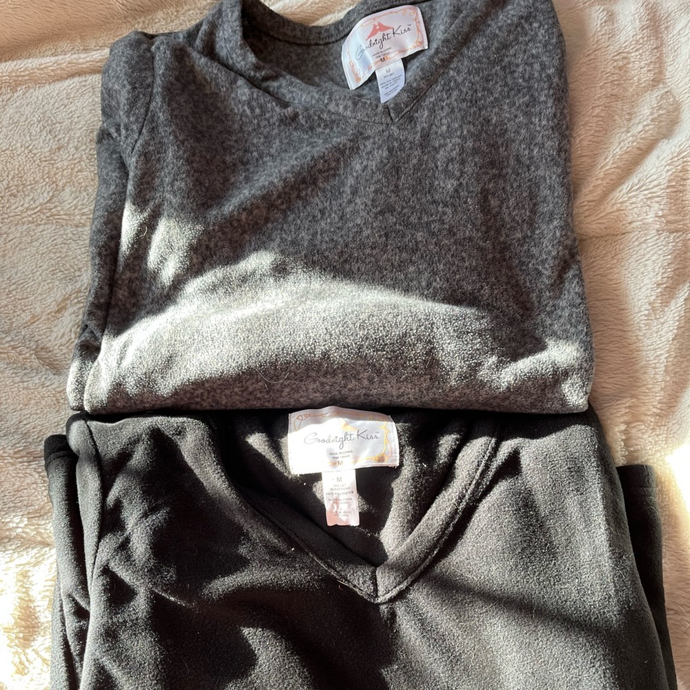 Good night kiss  fleece tops